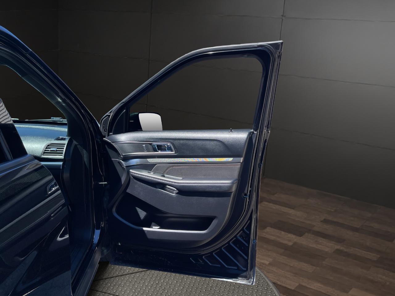 Ford Explorer XLT 4WD 2018