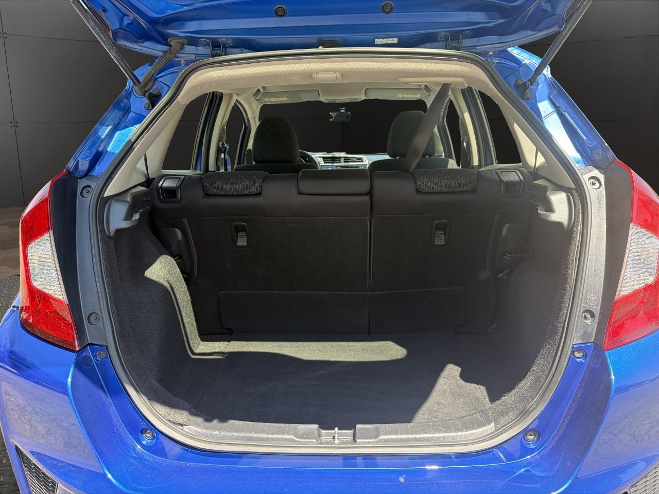 Honda Fit 5dr HB CVT LX 2016