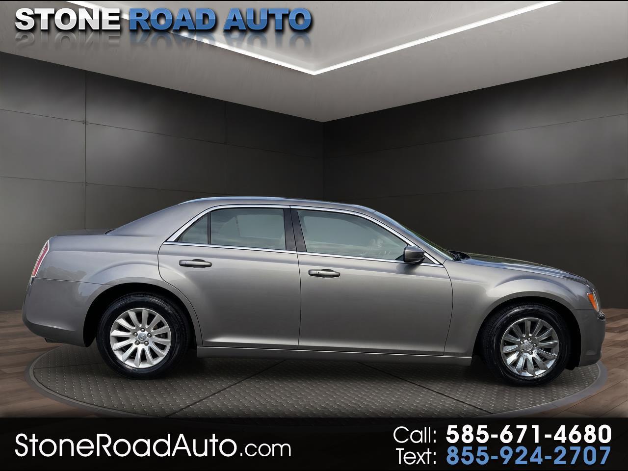 2014 Chrysler 300 4dr Sdn RWD