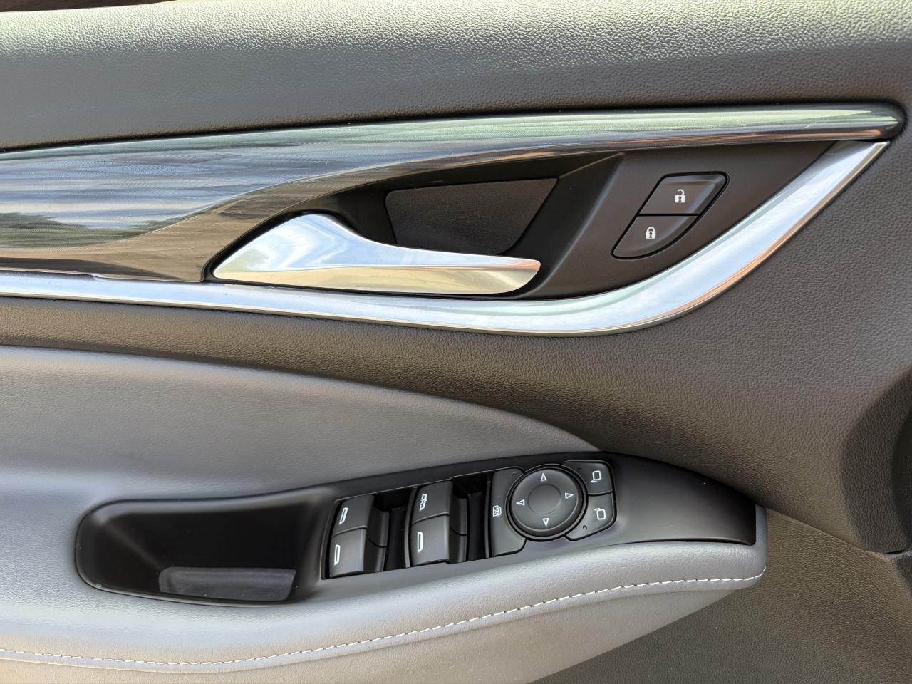 Buick Enclave AWD 4dr Essence 2020