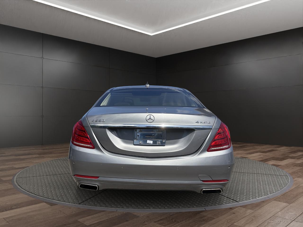 Mercedes-Benz S-Class 4dr Sdn S 550 4MATIC 2015