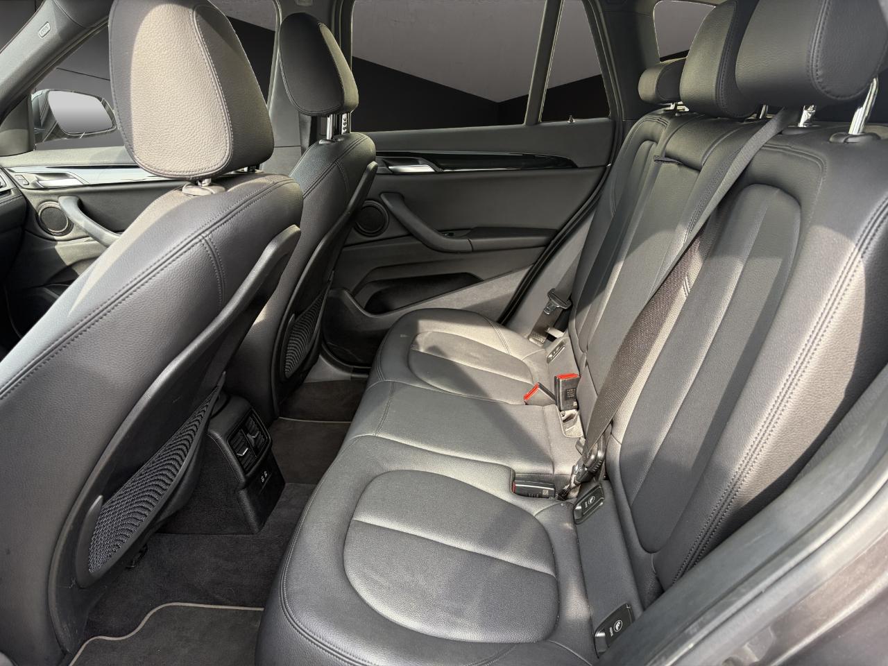 BMW X1 xDrive28i Sports Activity Vehicle 2021