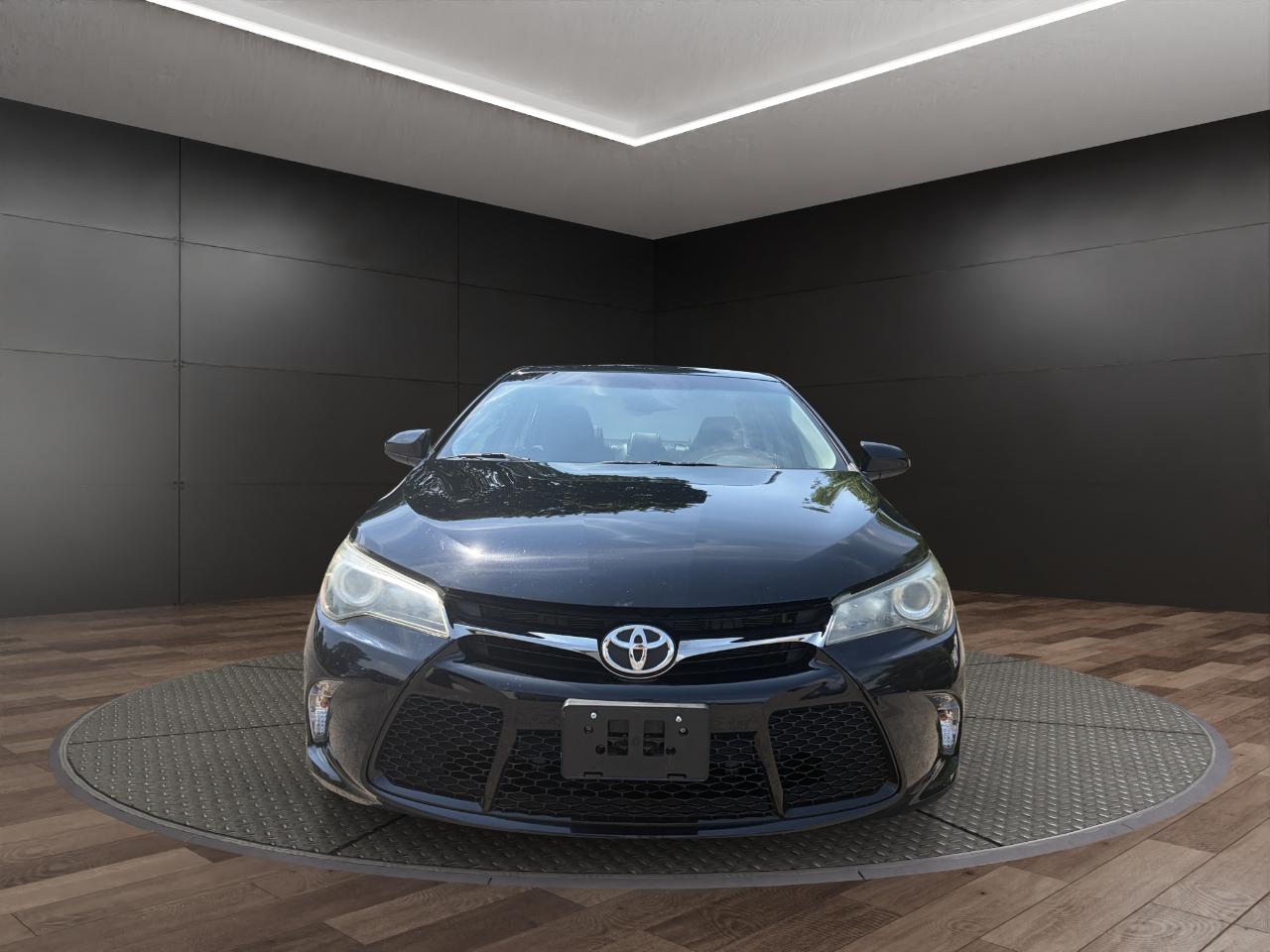 Toyota Camry XLE Auto (Natl) 2017