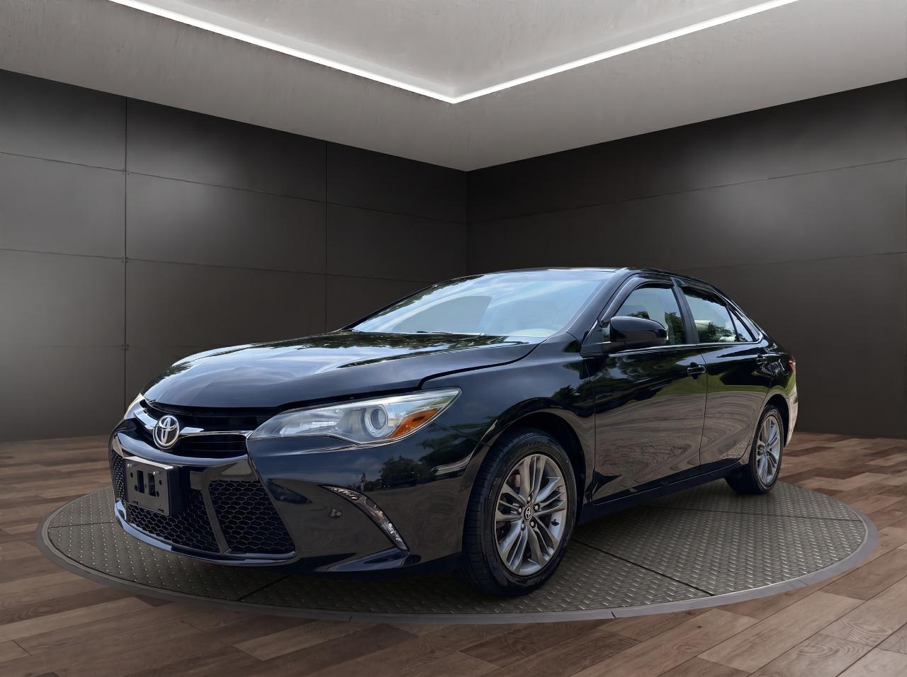 Toyota Camry XLE Auto (Natl) 2017