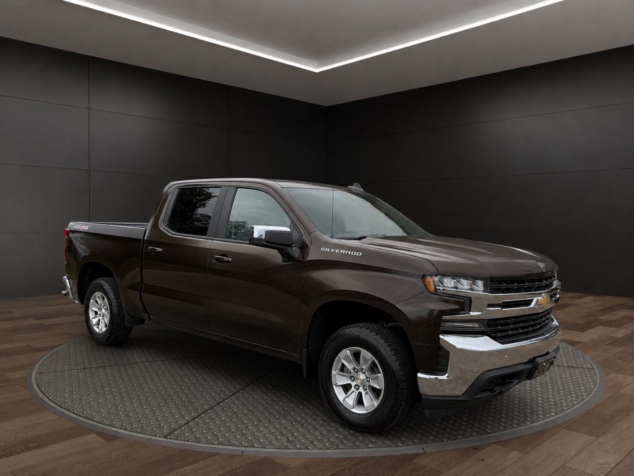 Chevrolet Silverado 1500 4WD Crew Cab 147" LT 2020