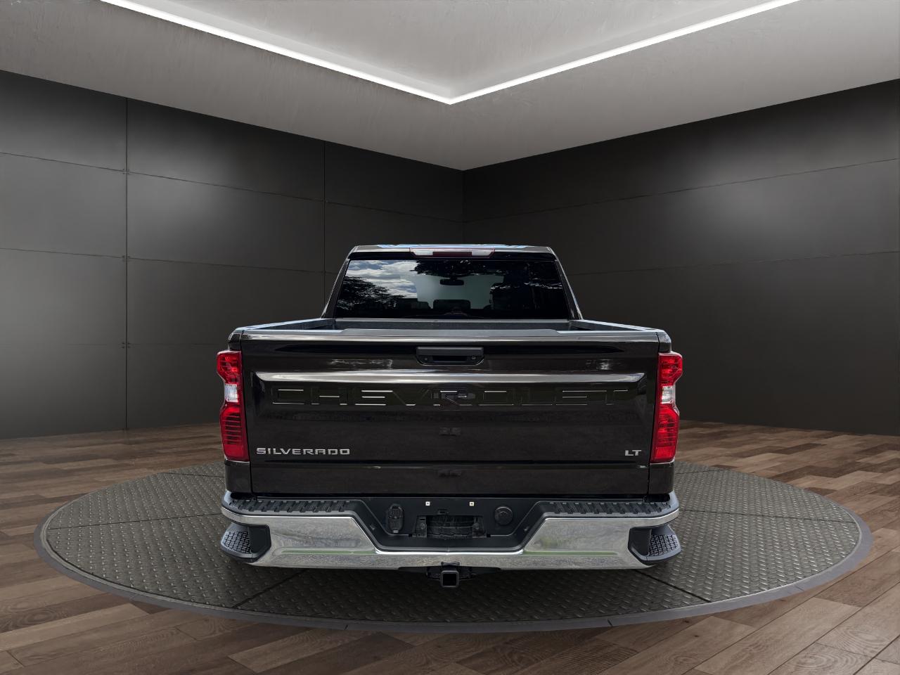 Chevrolet Silverado 1500 4WD Crew Cab 147" LT 2020