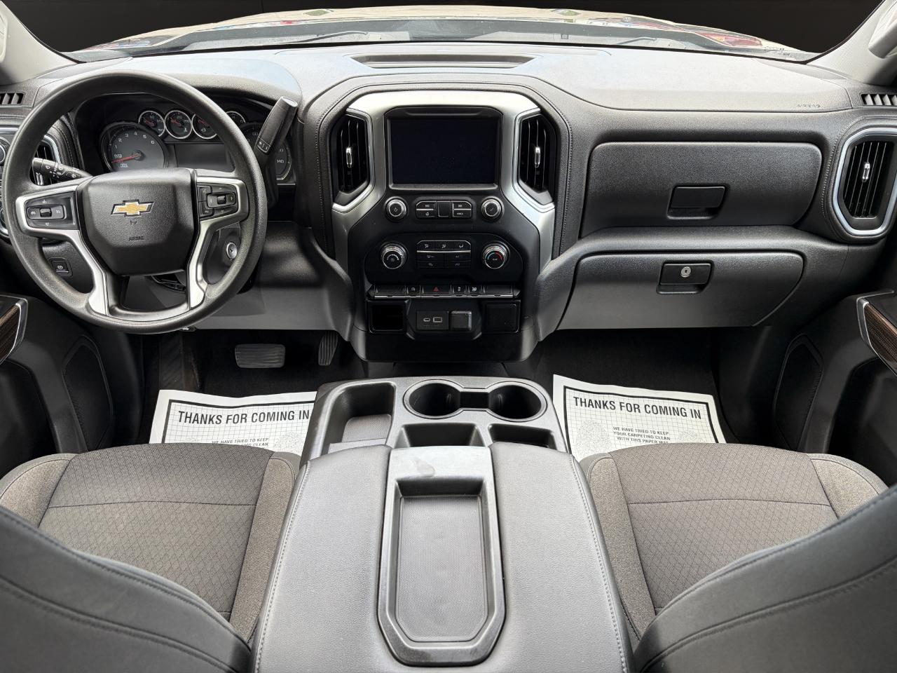 Chevrolet Silverado 1500 4WD Crew Cab 147" LT 2020