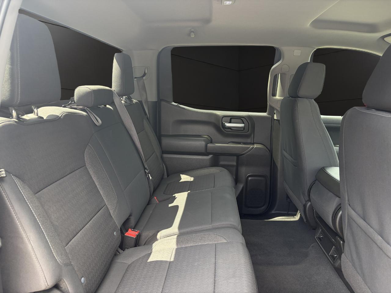 Chevrolet Silverado 1500 4WD Crew Cab 147" LT 2020