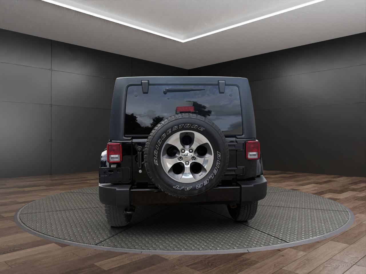Jeep Wrangler Unlimited 4WD 4dr Sahara 2017
