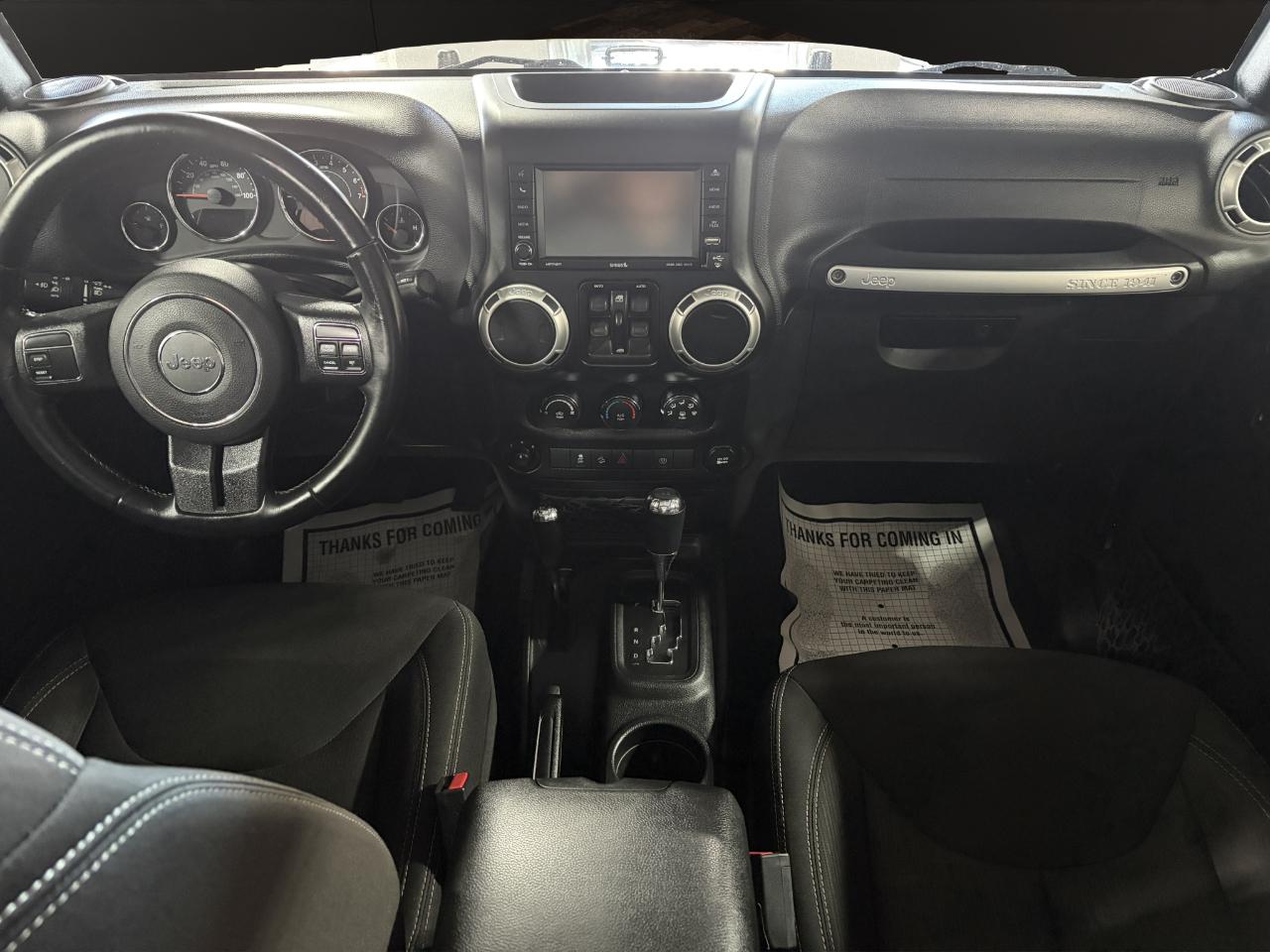 Jeep Wrangler Unlimited 4WD 4dr Sahara 2017