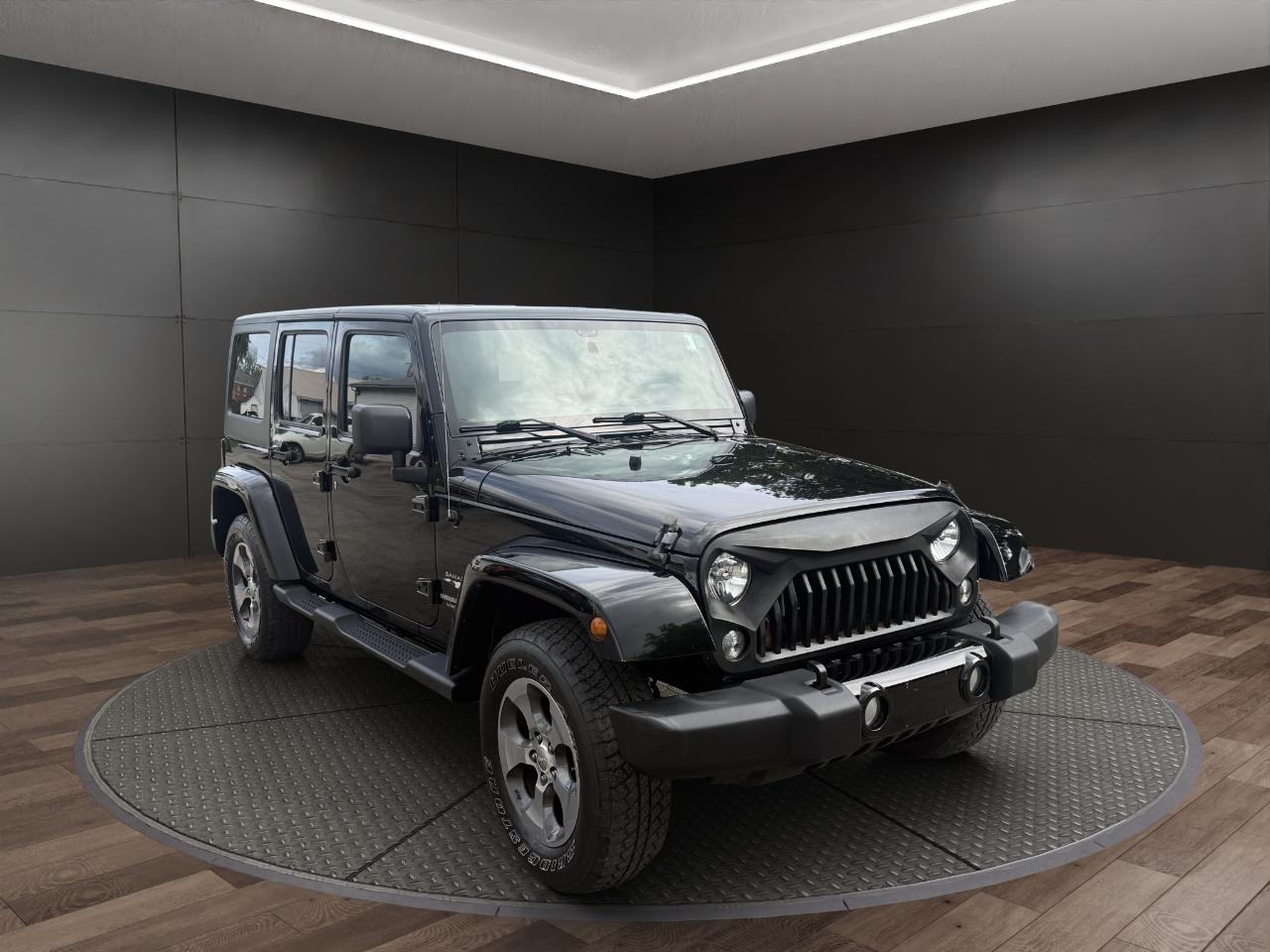 Jeep Wrangler Unlimited 4WD 4dr Sahara 2017