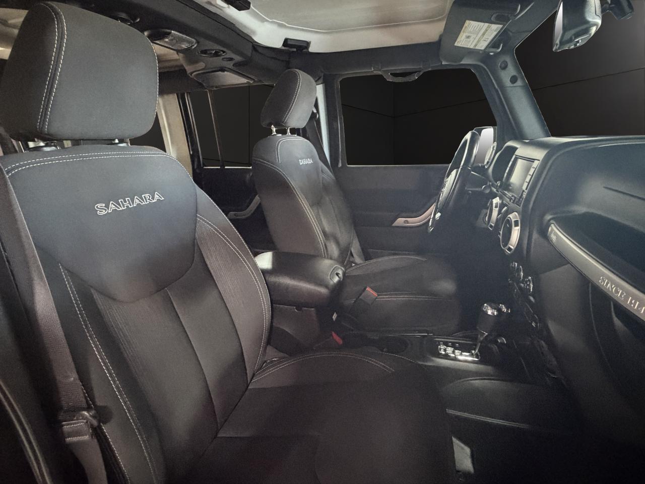 Jeep Wrangler Unlimited 4WD 4dr Sahara 2017