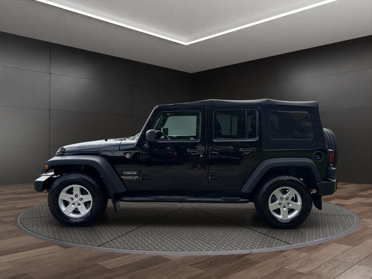 Jeep Wrangler Unlimited 4WD 4dr Sport 2016