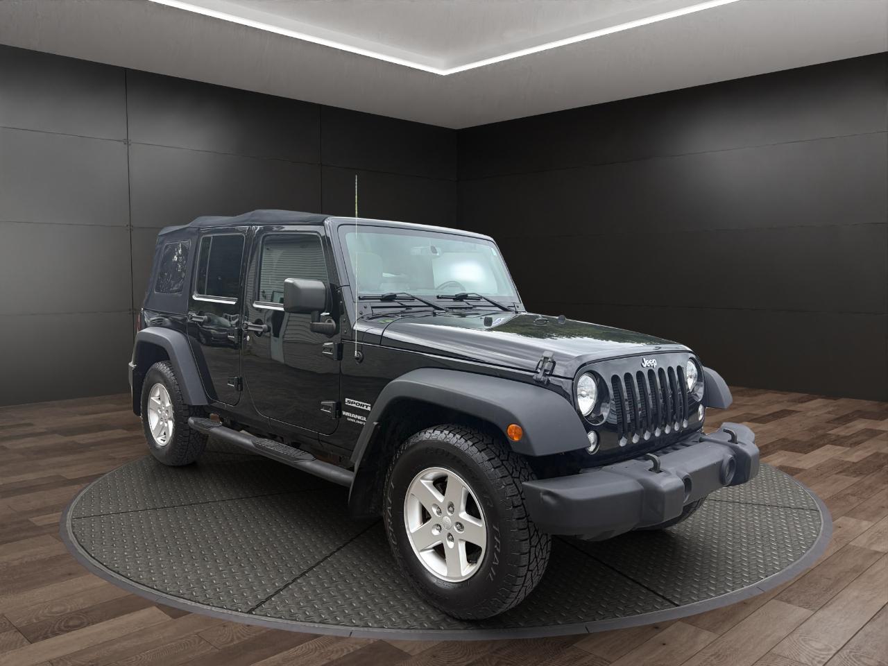Jeep Wrangler Unlimited 4WD 4dr Sport 2016