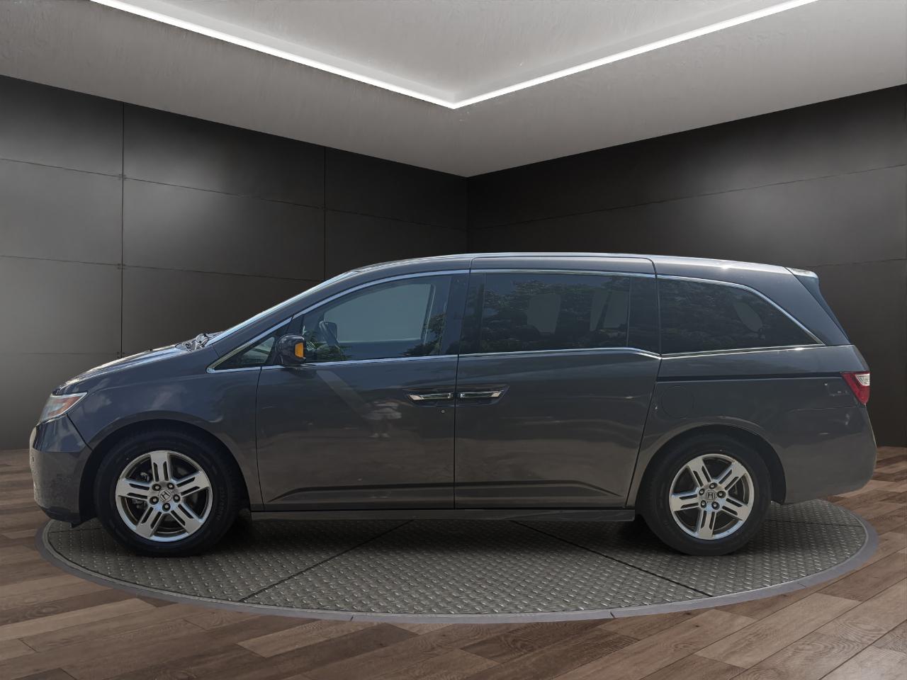 Honda Odyssey 5dr Touring 2013