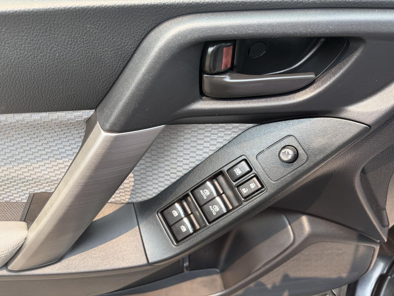 Subaru Forester 2.5i CVT 2017