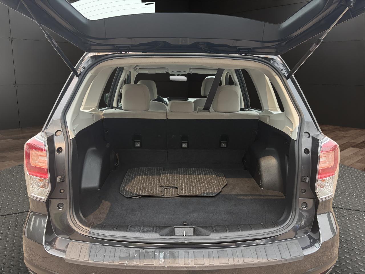 Subaru Forester 2.5i CVT 2017