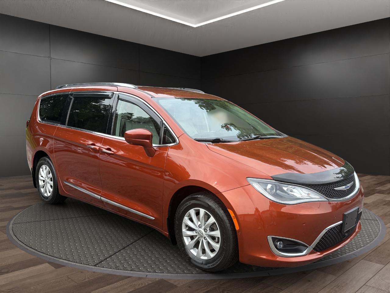 Chrysler Pacifica Touring L Plus FWD 2018