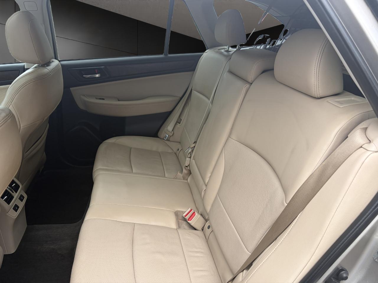 Subaru Outback 4dr Wgn 2.5i Limited PZEV 2015