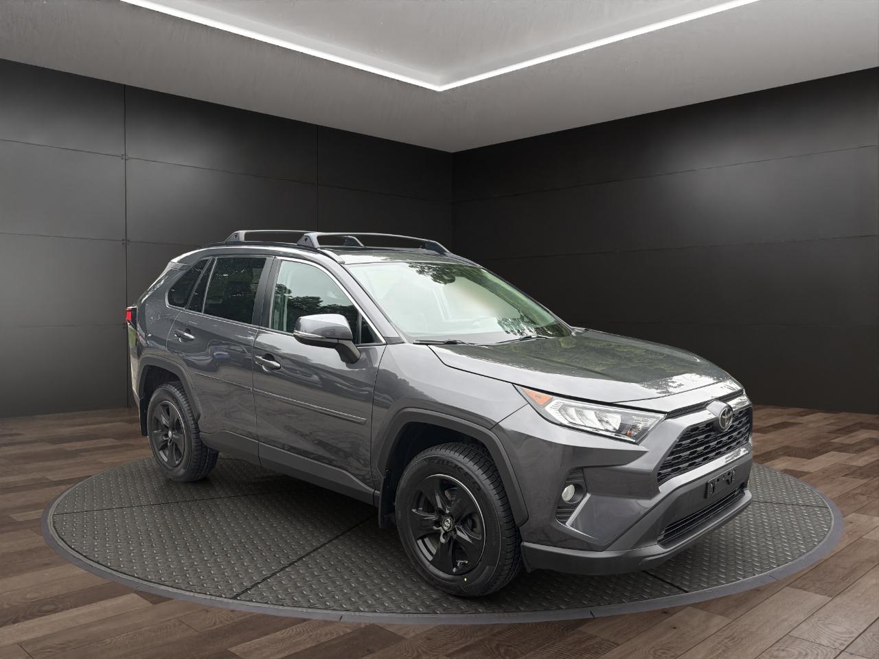 Toyota RAV4 XLE AWD (Natl) 2020