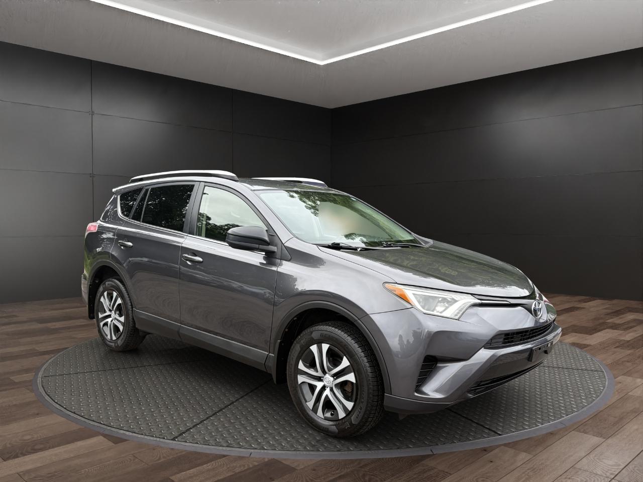 Toyota RAV4 AWD 4dr LE (Natl) 2016