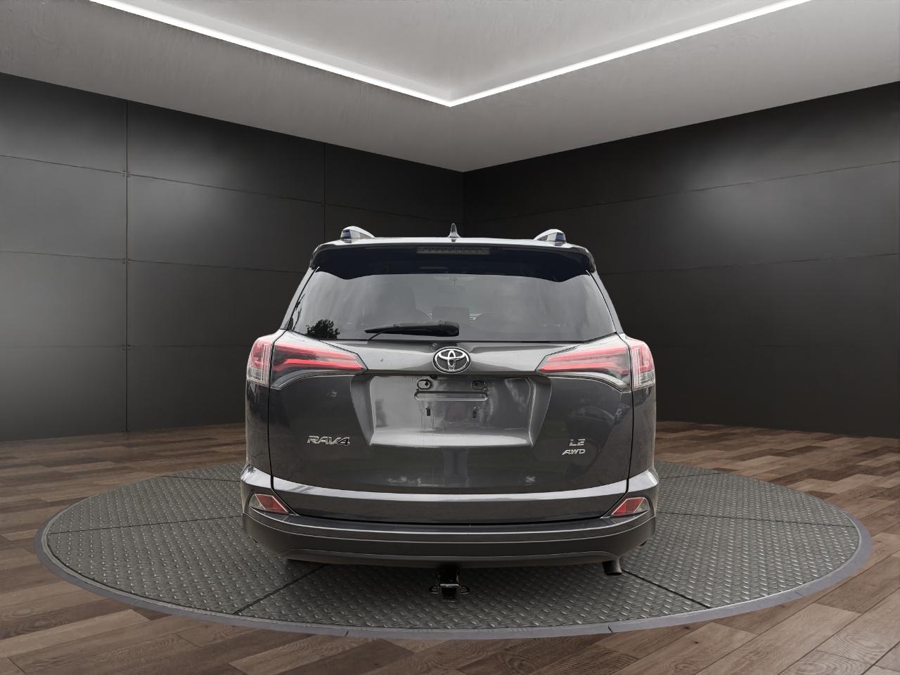 Toyota RAV4 AWD 4dr LE (Natl) 2016