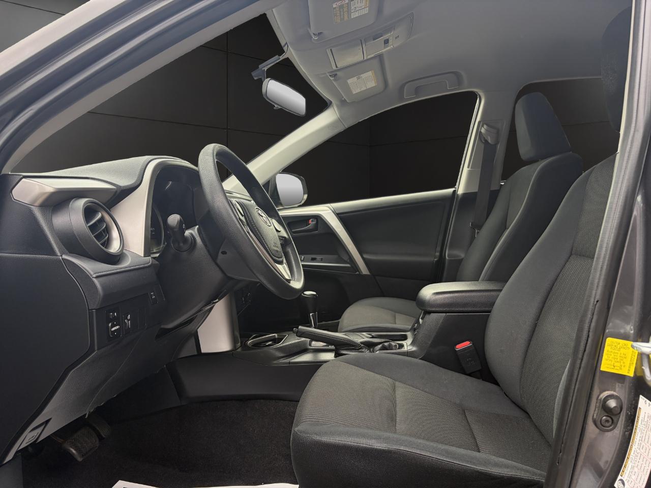 Toyota RAV4 AWD 4dr LE (Natl) 2016