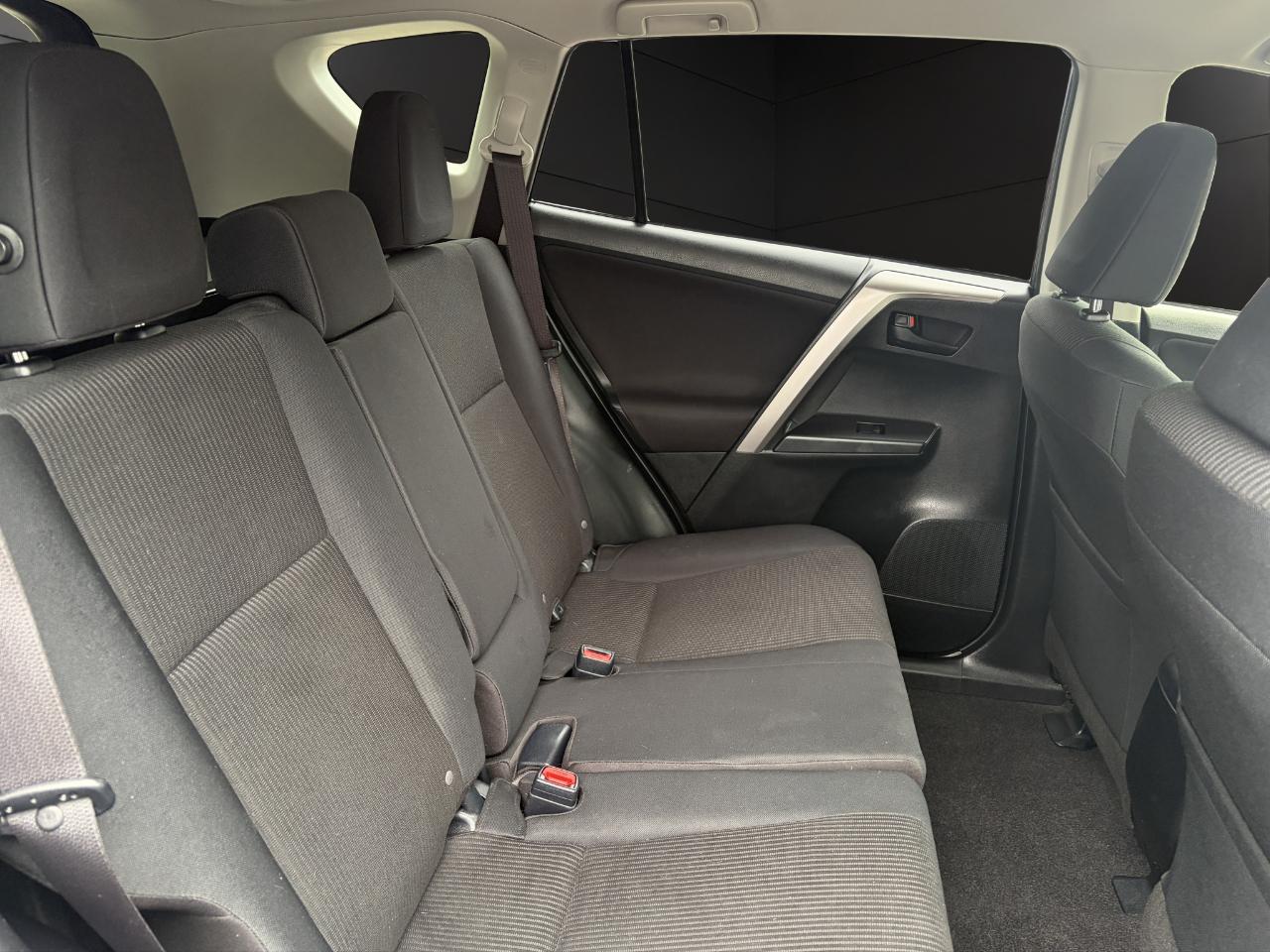 Toyota RAV4 AWD 4dr LE (Natl) 2016