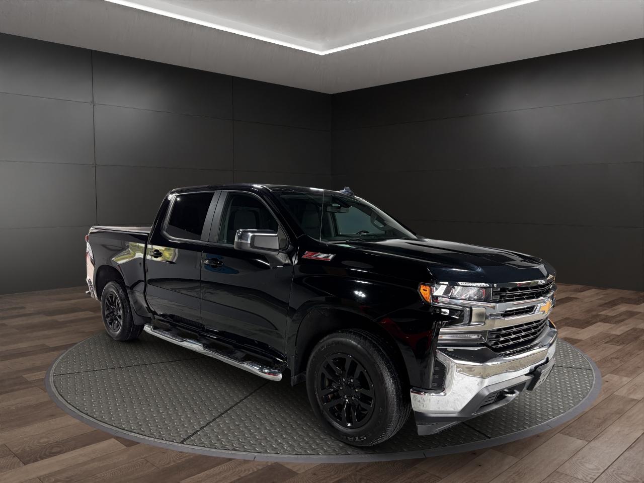 Chevrolet Silverado 1500 4WD Crew Cab 147" LT 2019