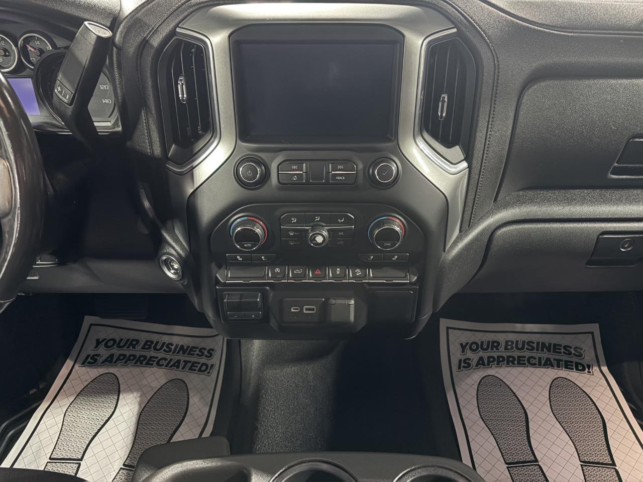 Chevrolet Silverado 1500 4WD Crew Cab 147" LT 2019