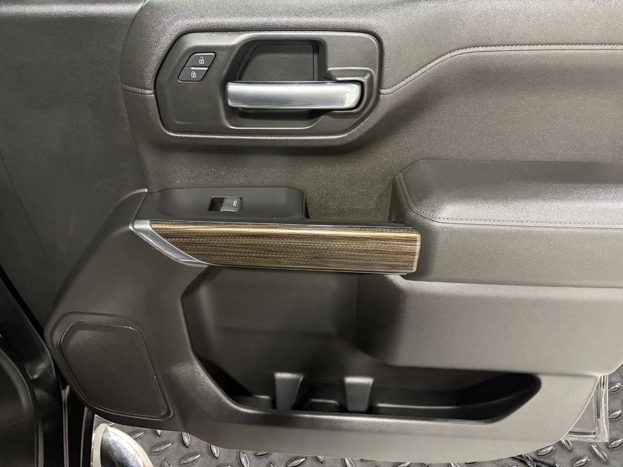 Chevrolet Silverado 1500 4WD Crew Cab 147" LT 2019