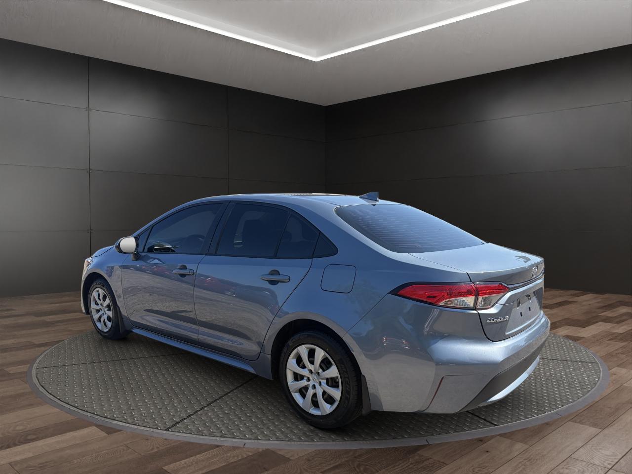 Toyota Corolla LE CVT (Natl) 2022