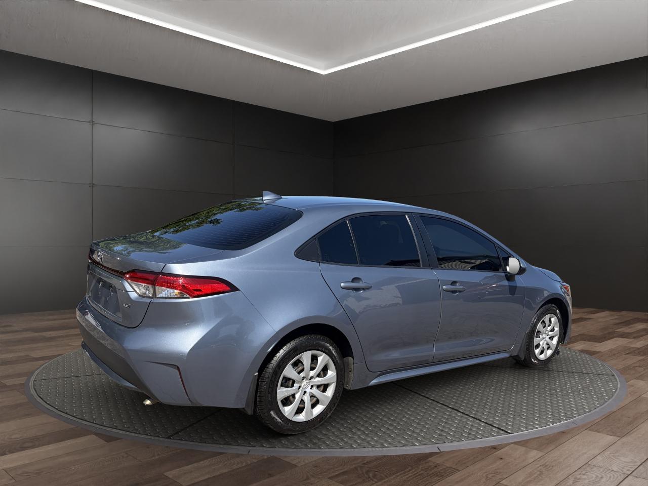 Toyota Corolla LE CVT (Natl) 2022