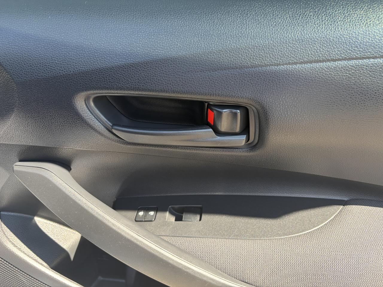 Toyota Corolla LE CVT (Natl) 2022
