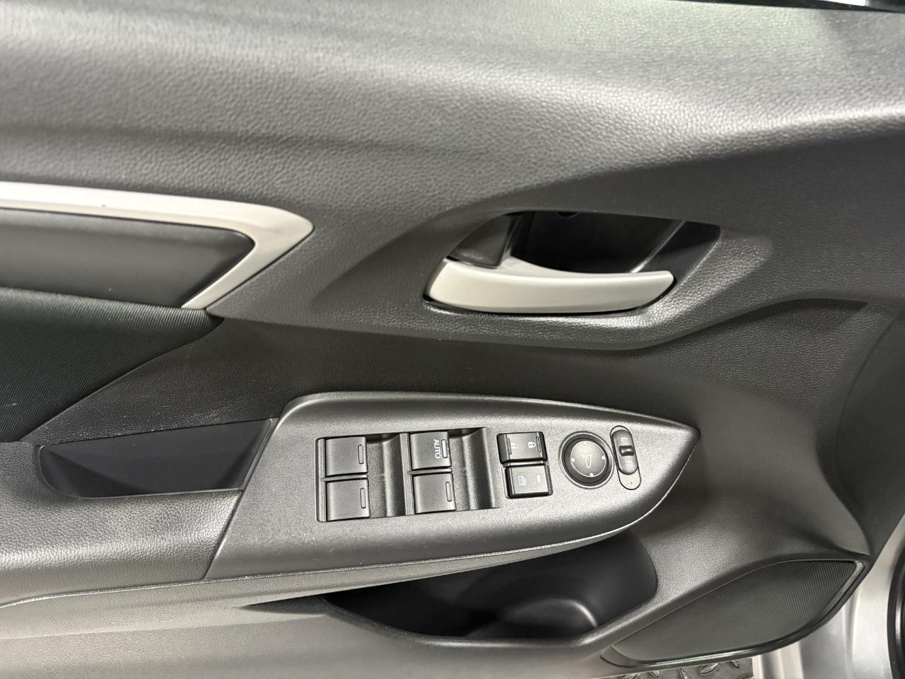 Honda Fit 5dr HB CVT LX 2015