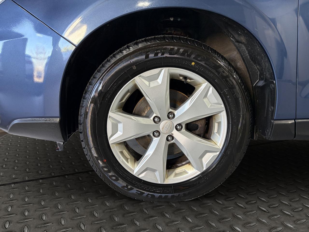 Subaru Forester 4dr Auto 2.5i Premium PZEV 2014