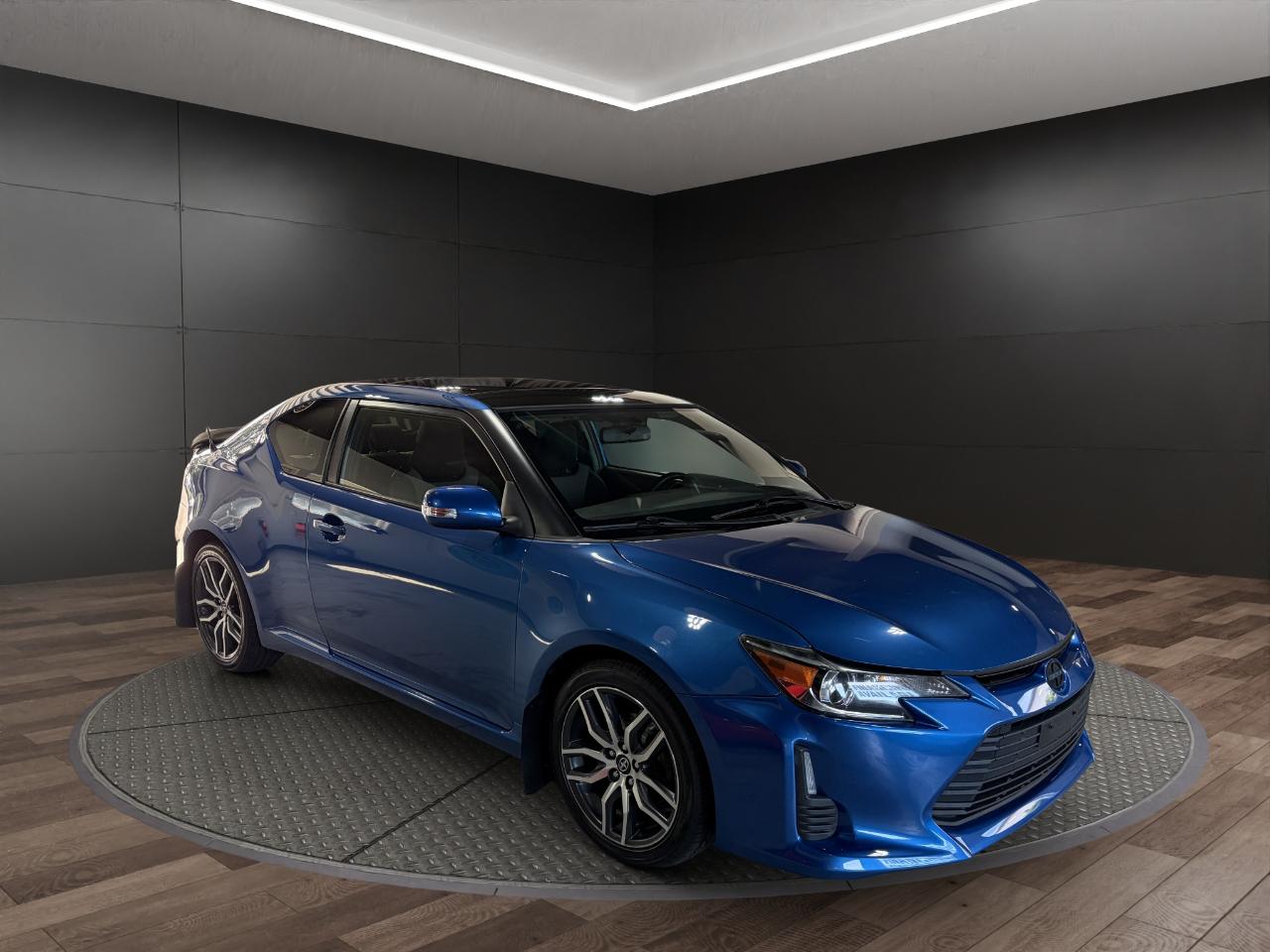 Scion tC 2dr HB Man (Natl) 2015