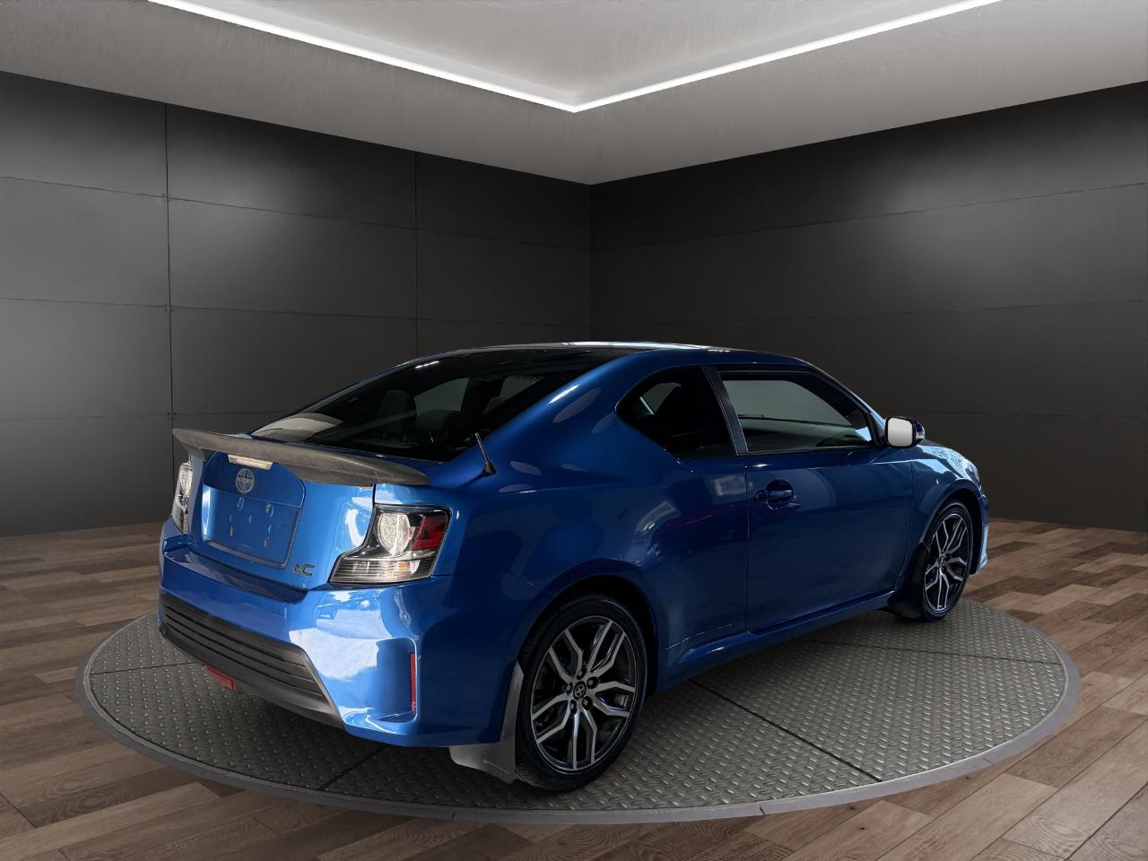 Scion tC 2dr HB Man (Natl) 2015