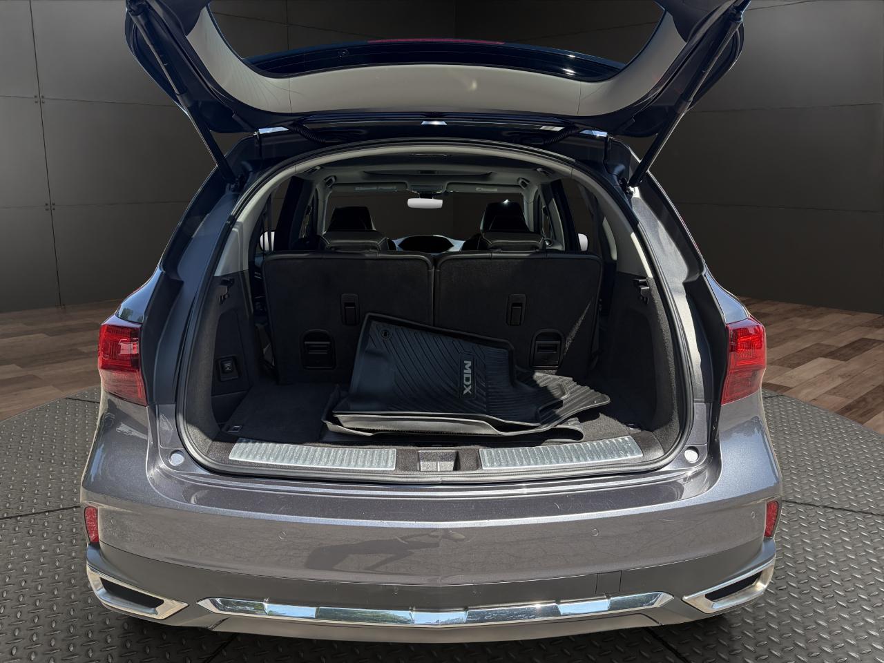 Acura MDX SH-AWD w/Advance Pkg 2017