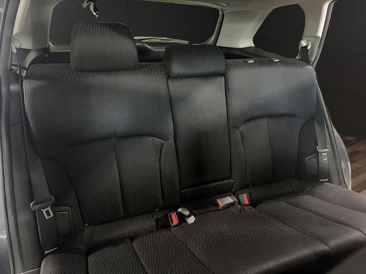 Subaru Outback 4dr Wgn H4 Auto 2.5i Premium 2012