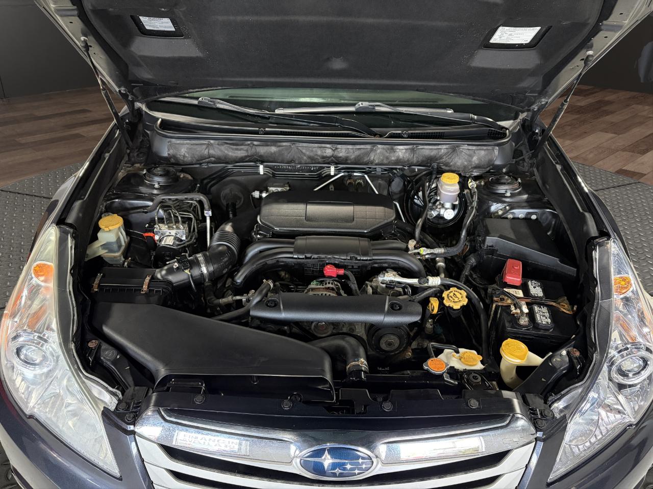 Subaru Outback 4dr Wgn H4 Auto 2.5i Premium 2012