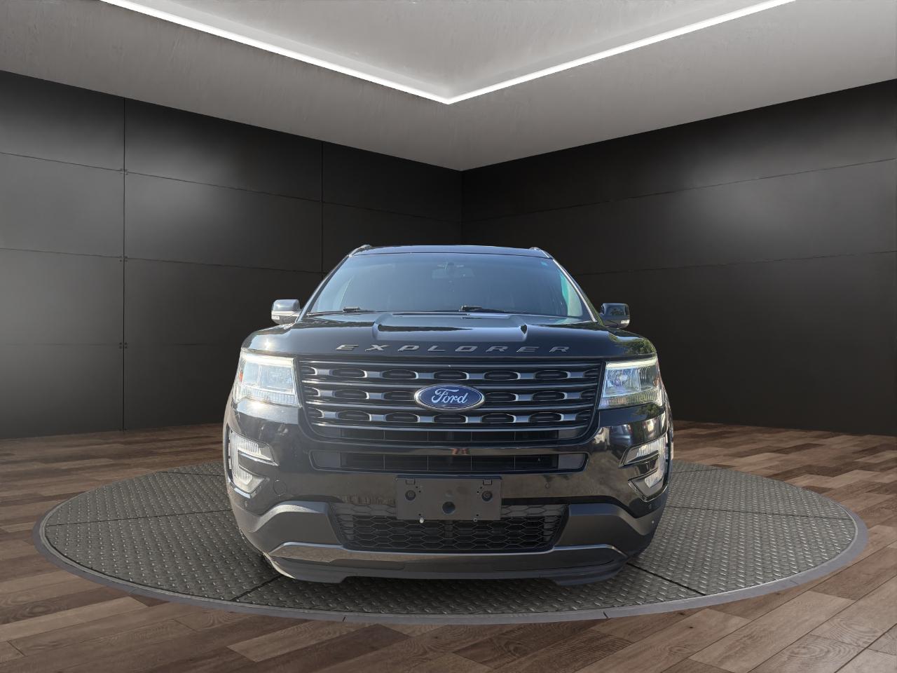 Ford Explorer XLT 4WD 2017