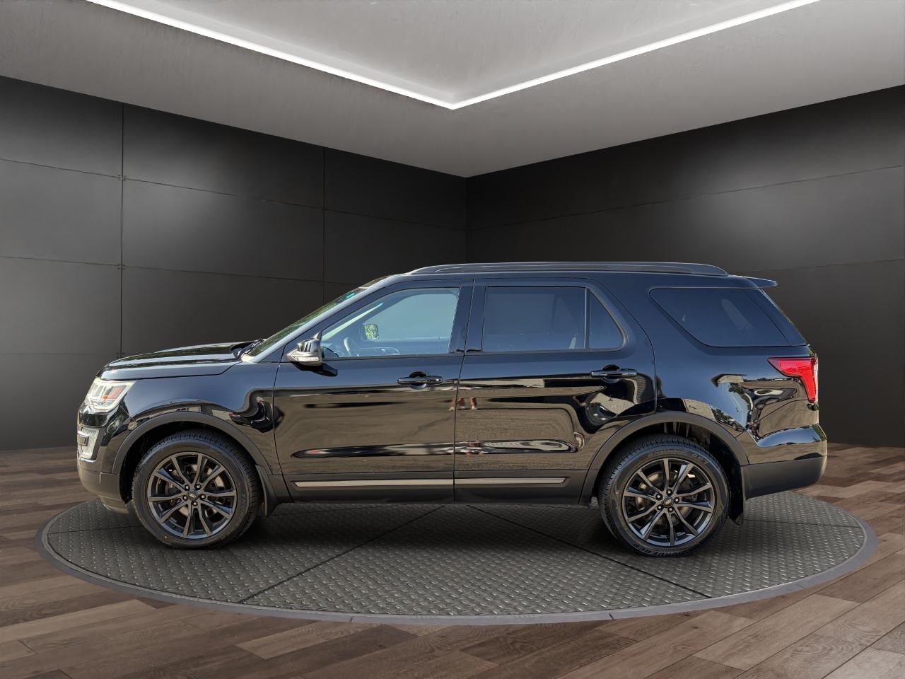 Ford Explorer XLT 4WD 2017