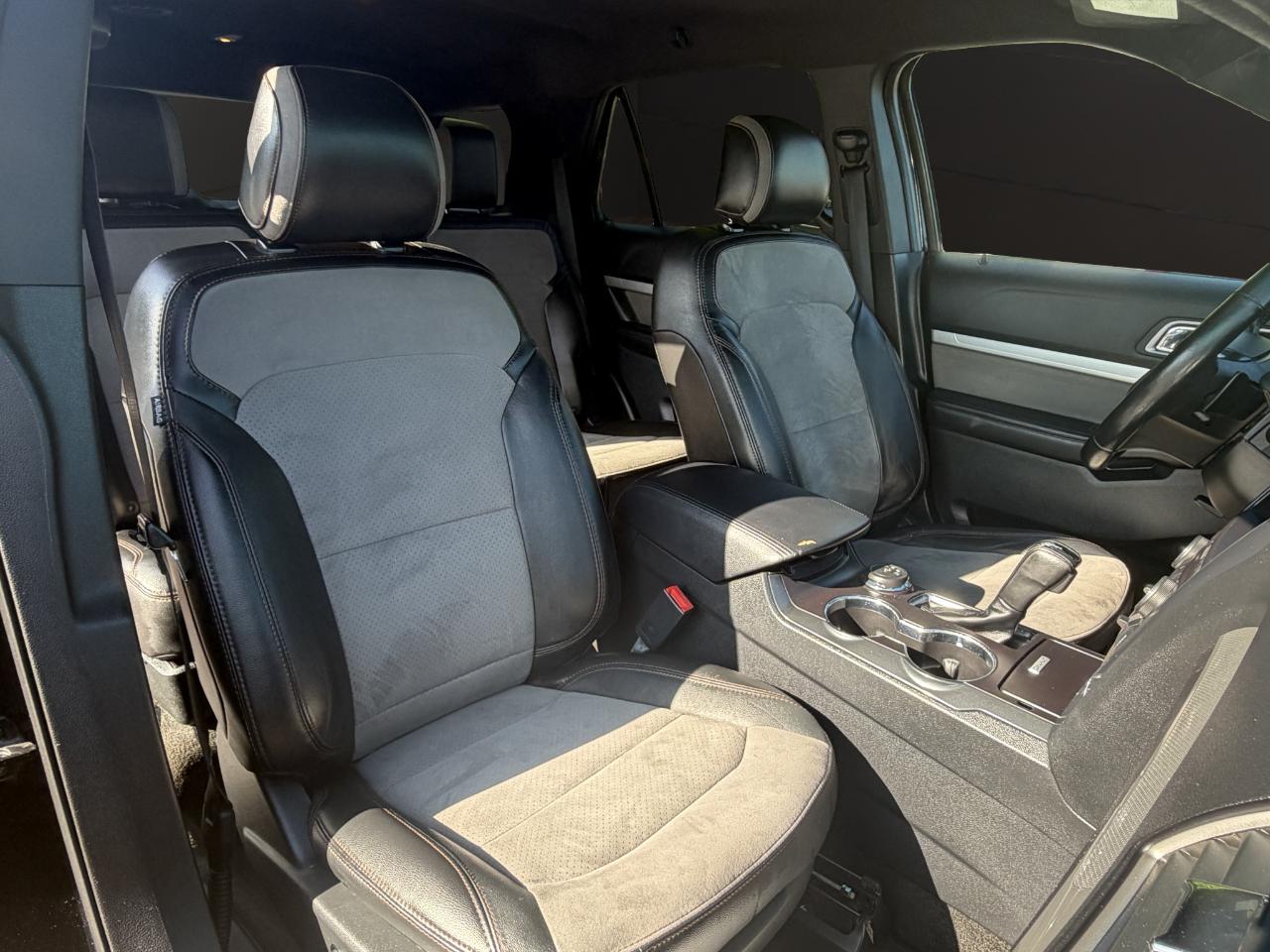 Ford Explorer XLT 4WD 2017