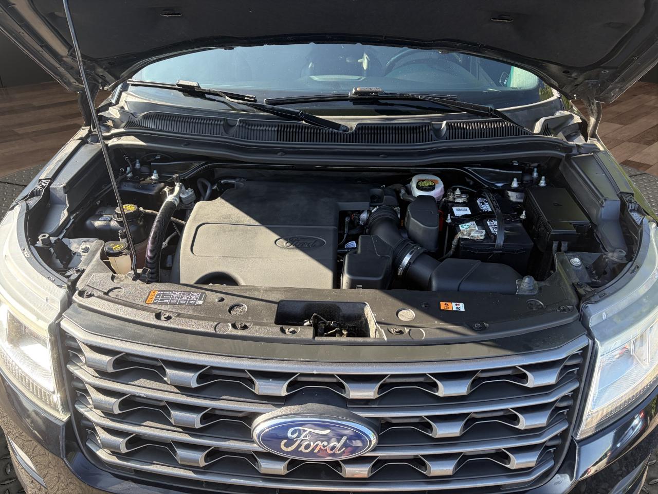 Ford Explorer XLT 4WD 2017