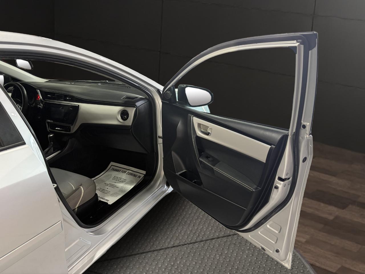 Toyota Corolla 4dr Sedan LE Auto 2017