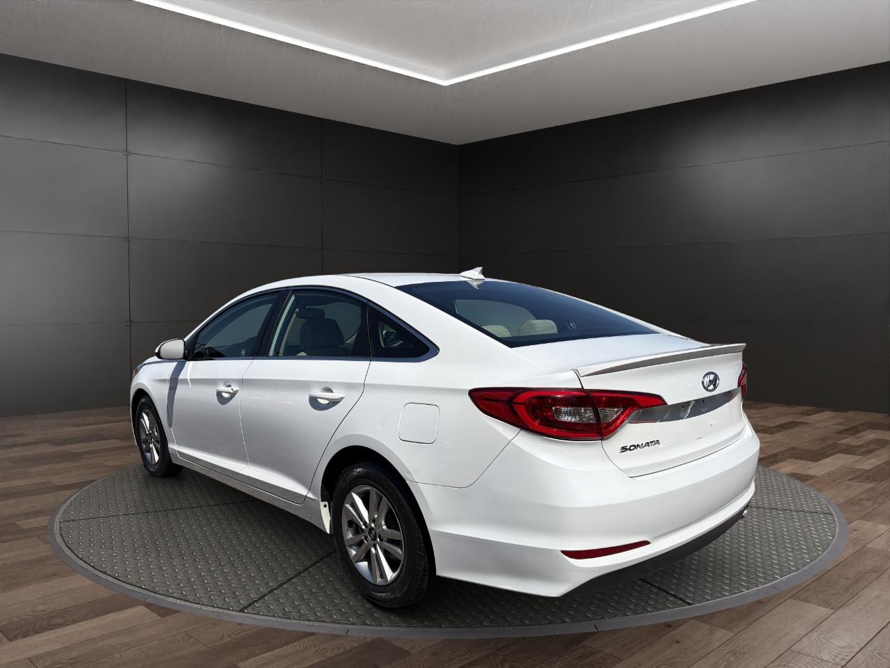 Hyundai Sonata SE 2.4L PZEV 2017