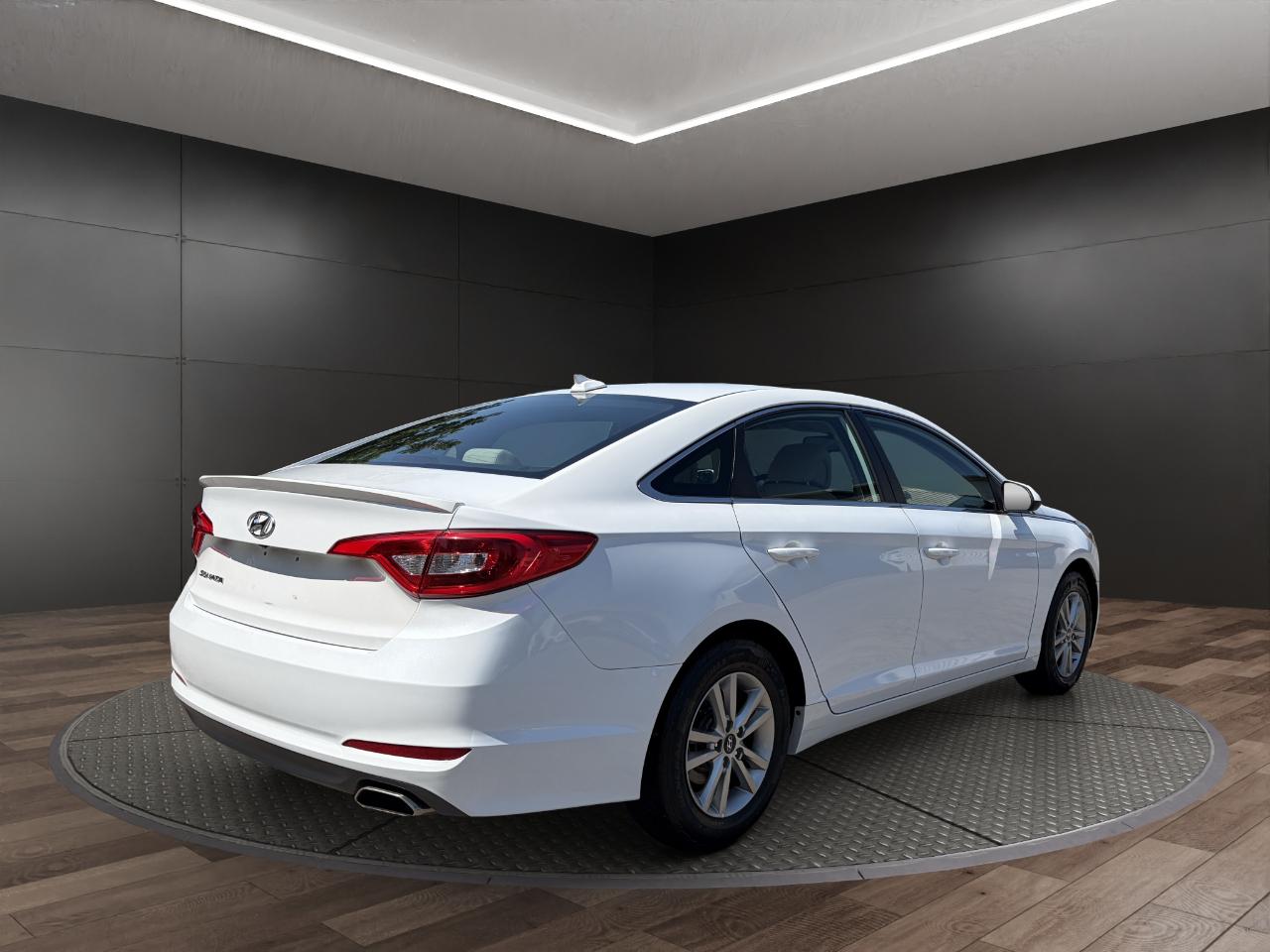 Hyundai Sonata SE 2.4L PZEV 2017