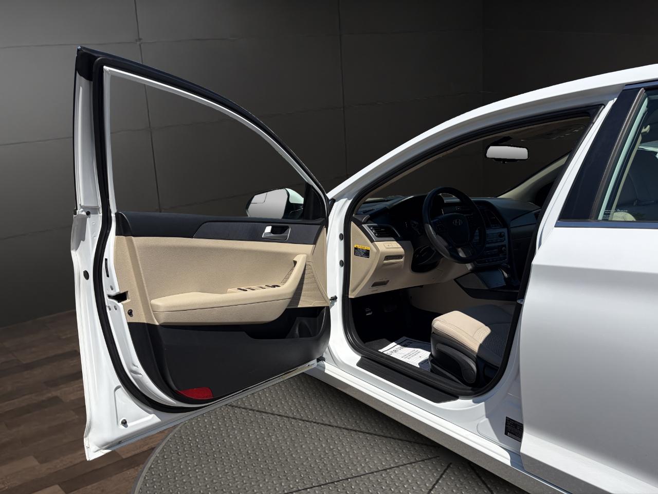 Hyundai Sonata SE 2.4L PZEV 2017
