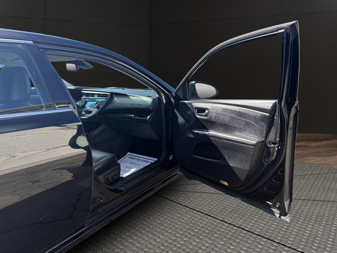 Toyota Avalon XLE Premium (Natl) 2017